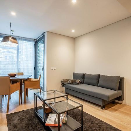 Primrose 1Br Delight W Parking By Lovelystay 포르투 외부 사진