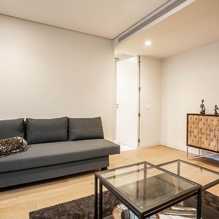 Primrose 1Br Delight W Parking By Lovelystay 포르투 외부 사진