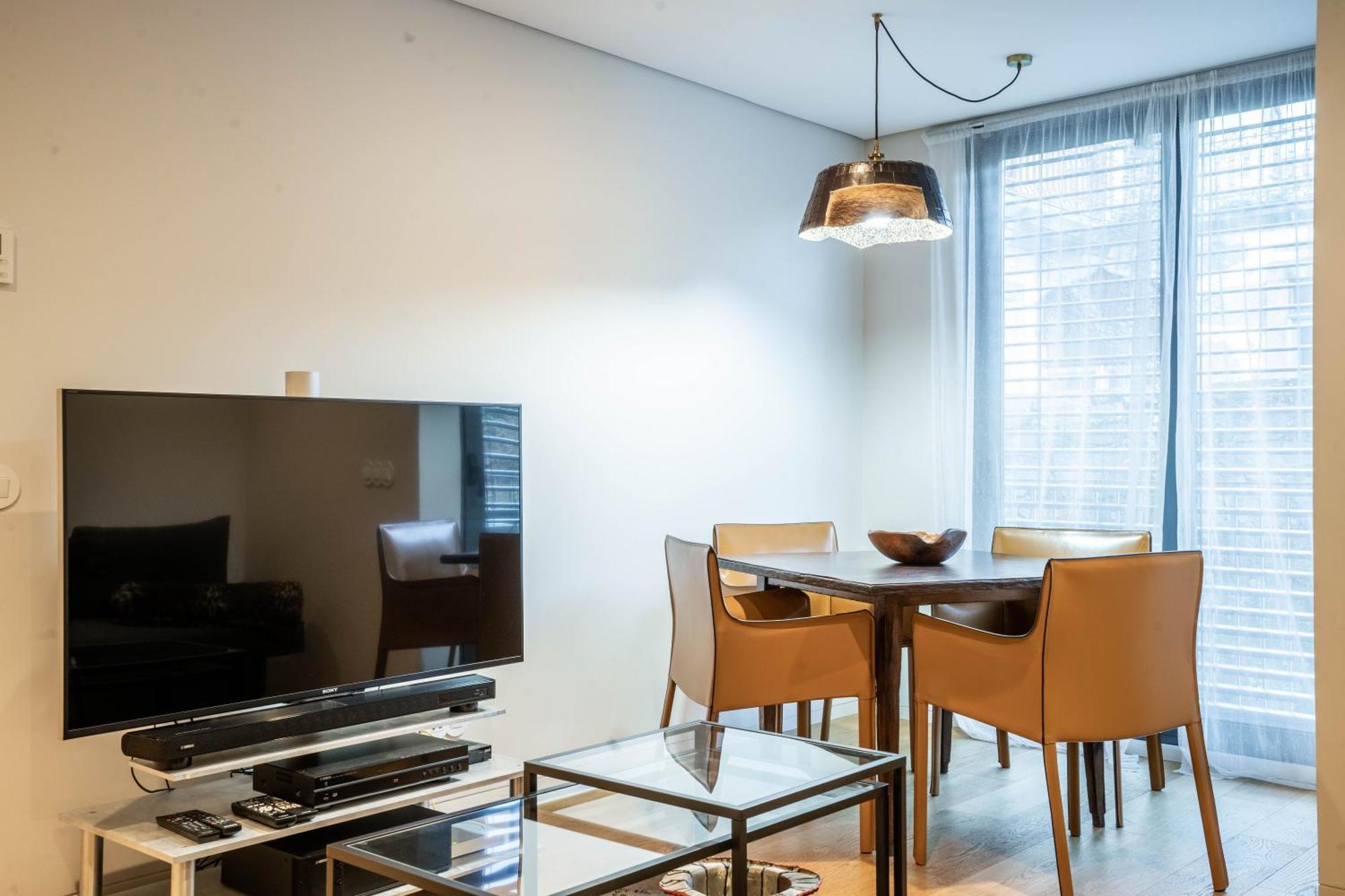 Primrose 1Br Delight W Parking By Lovelystay 포르투 외부 사진