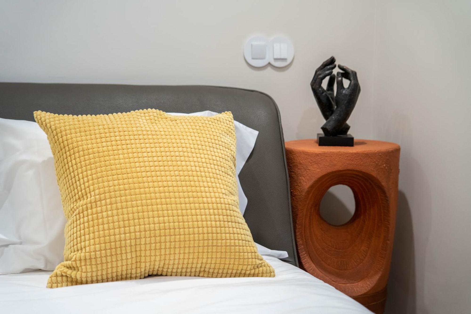 Primrose 1Br Delight W Parking By Lovelystay 포르투 외부 사진